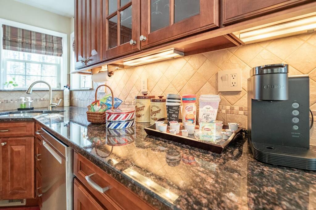 Luxury 4 Bedroom House In Pocono Mountains In Golf Course Near Lake Tobyhanna ภายนอก รูปภาพ