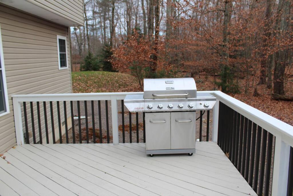 Luxury 4 Bedroom House In Pocono Mountains In Golf Course Near Lake Tobyhanna ภายนอก รูปภาพ