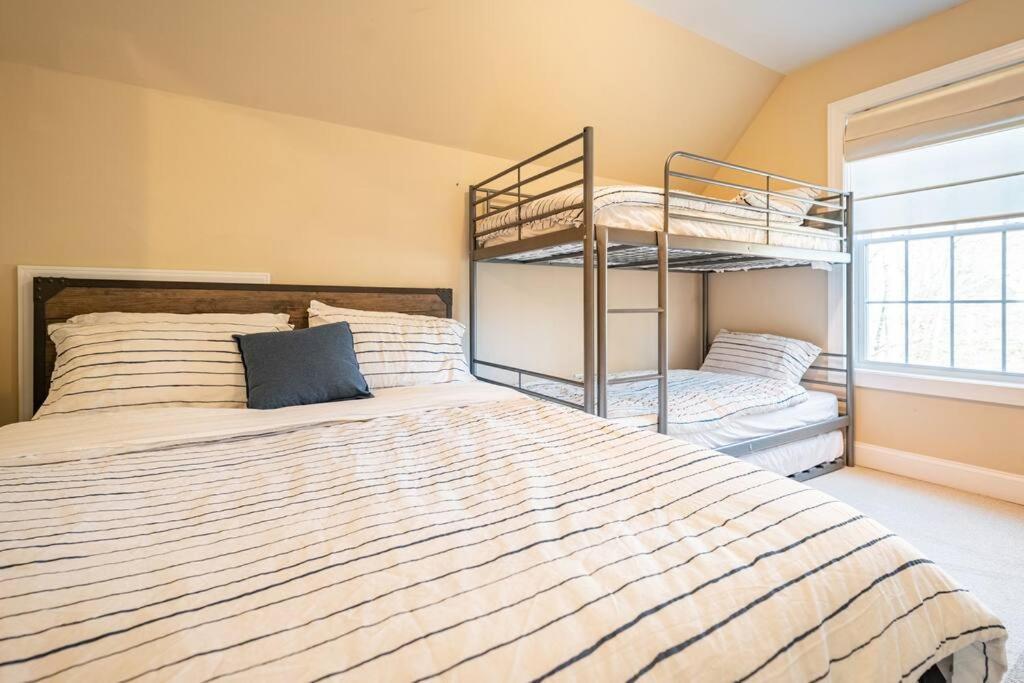 Luxury 4 Bedroom House In Pocono Mountains In Golf Course Near Lake Tobyhanna ภายนอก รูปภาพ