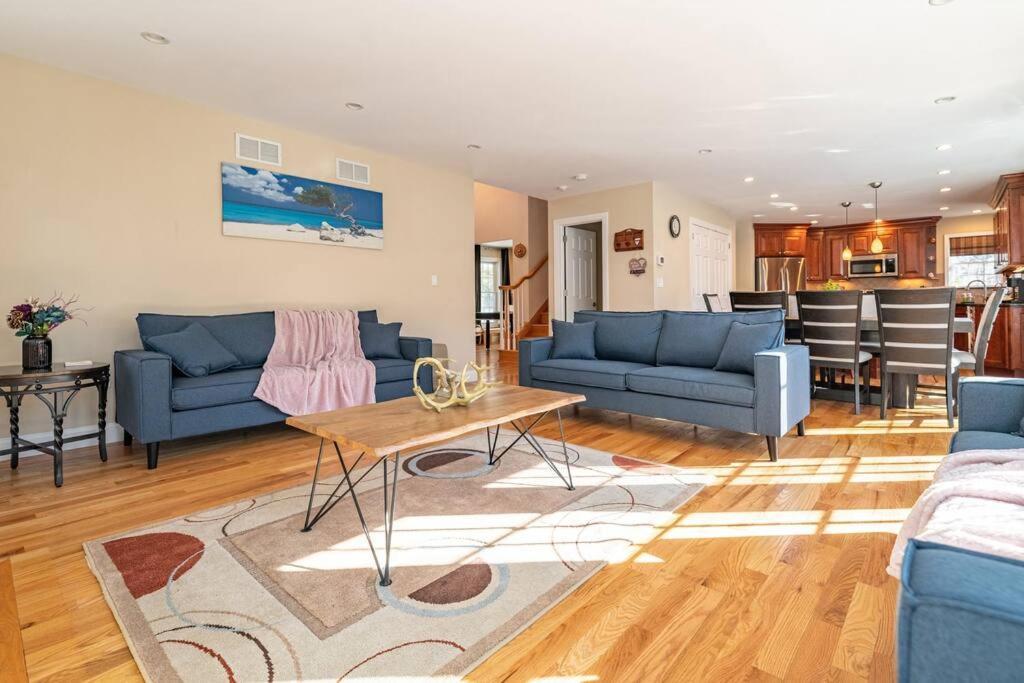 Luxury 4 Bedroom House In Pocono Mountains In Golf Course Near Lake Tobyhanna ภายนอก รูปภาพ