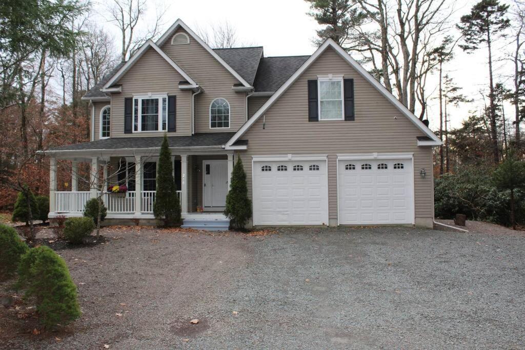 Luxury 4 Bedroom House In Pocono Mountains In Golf Course Near Lake Tobyhanna ภายนอก รูปภาพ